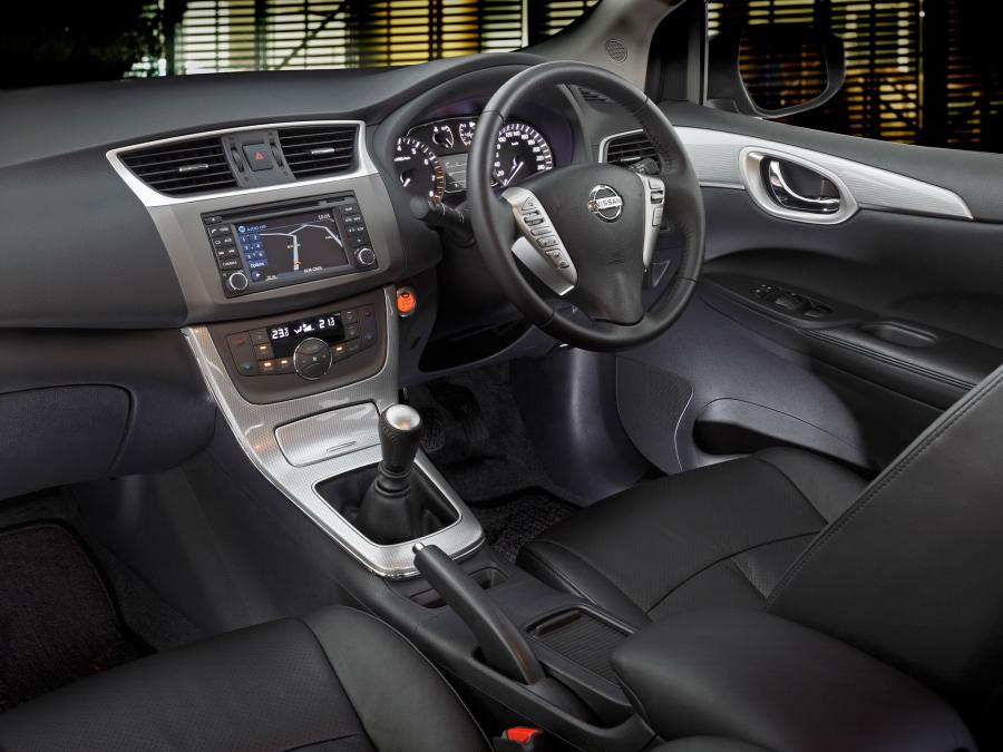  Nissan Pulsar SSS 2013 года  (фото 7 из 18)